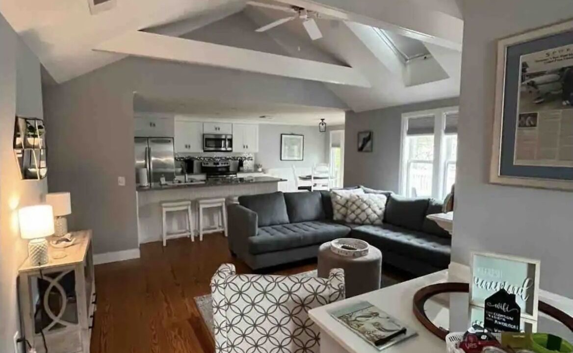 Photo of Livingroom in North Chatham