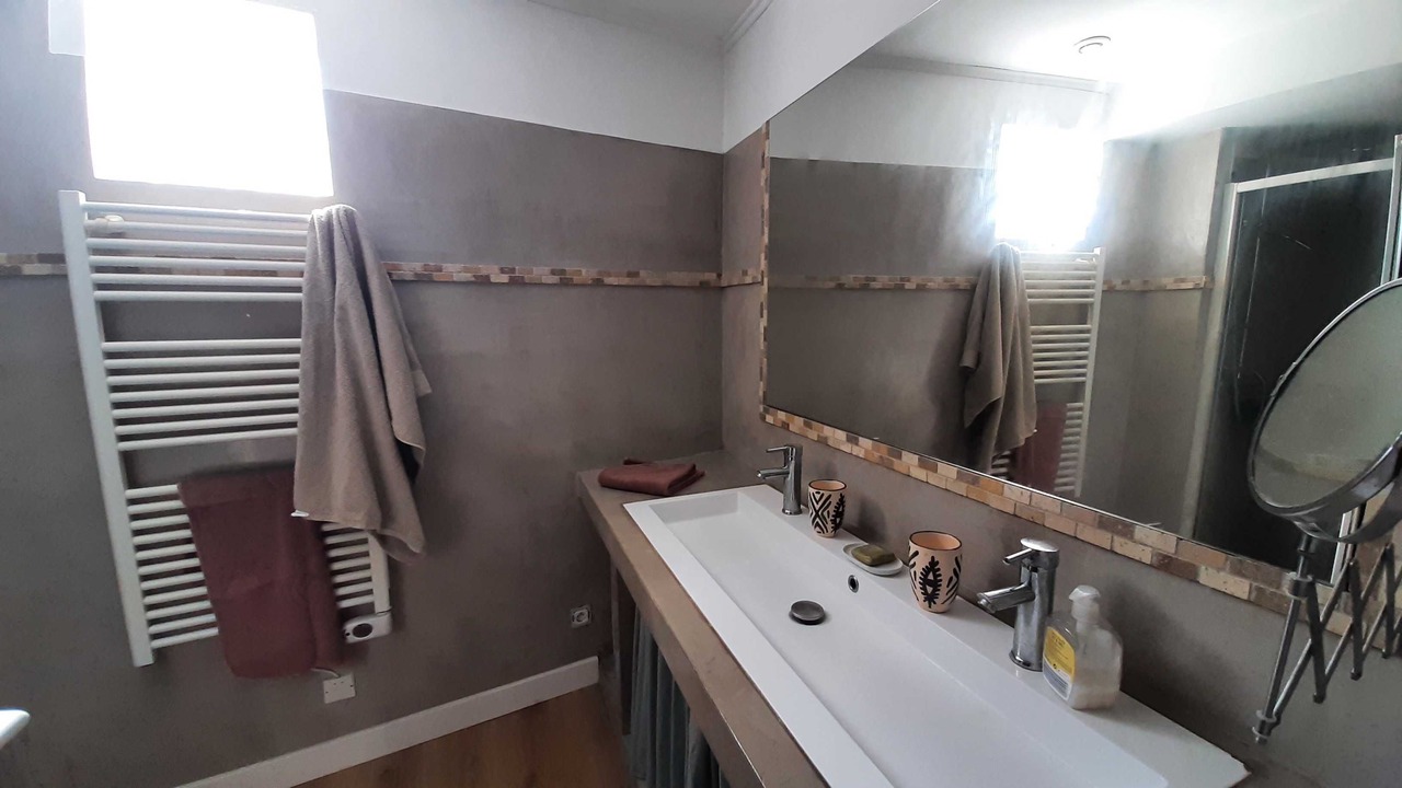 Photo of Bathroom in Peyriac-de-Mer
