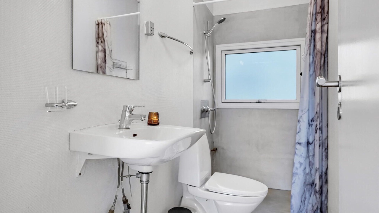 Photo of Bathroom in Glesborg