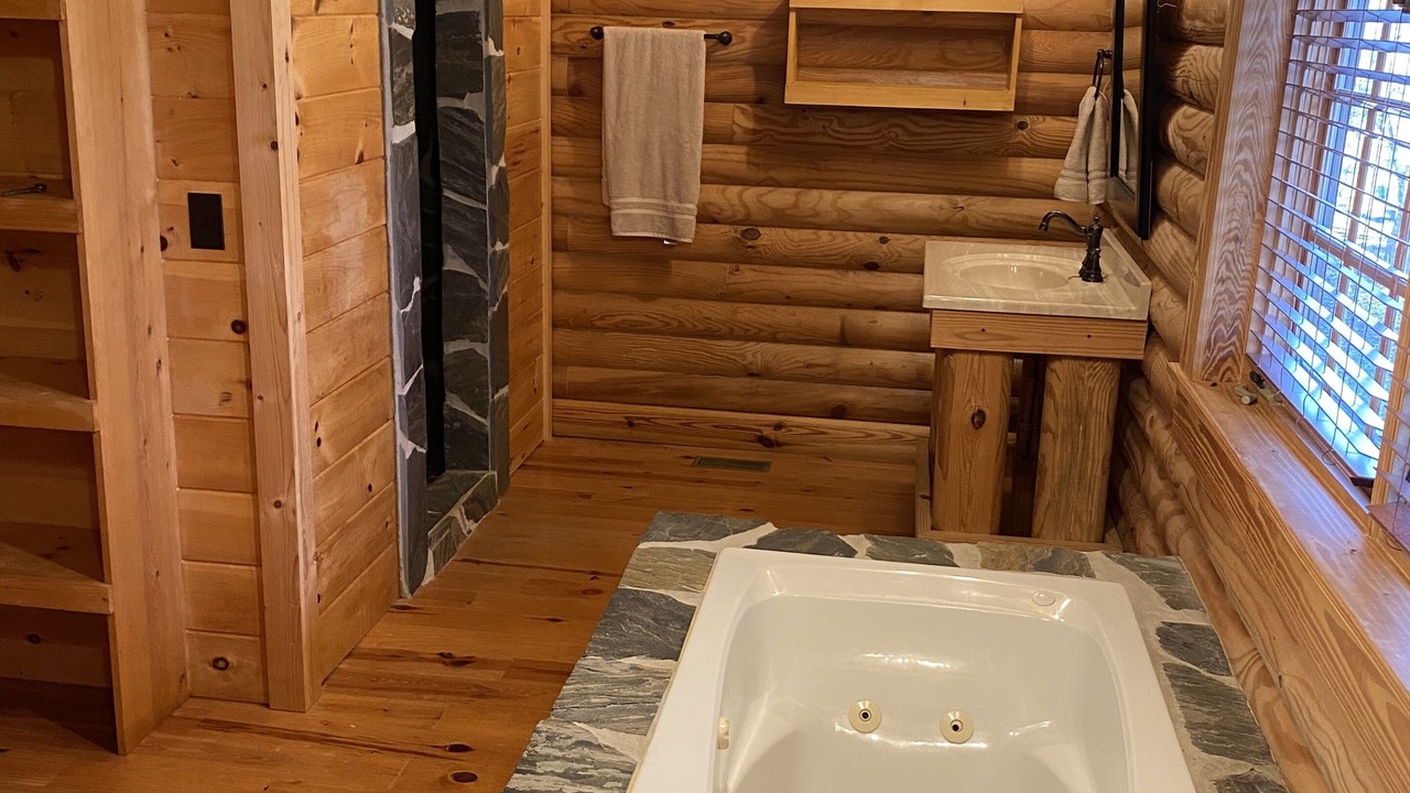 Photo of Bathroom in Georgia Coast