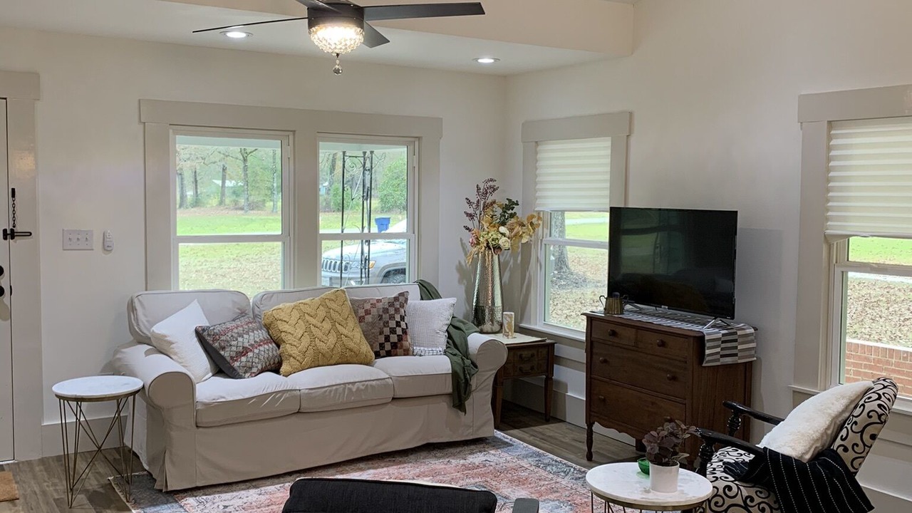 Photo of Livingroom in Hudson