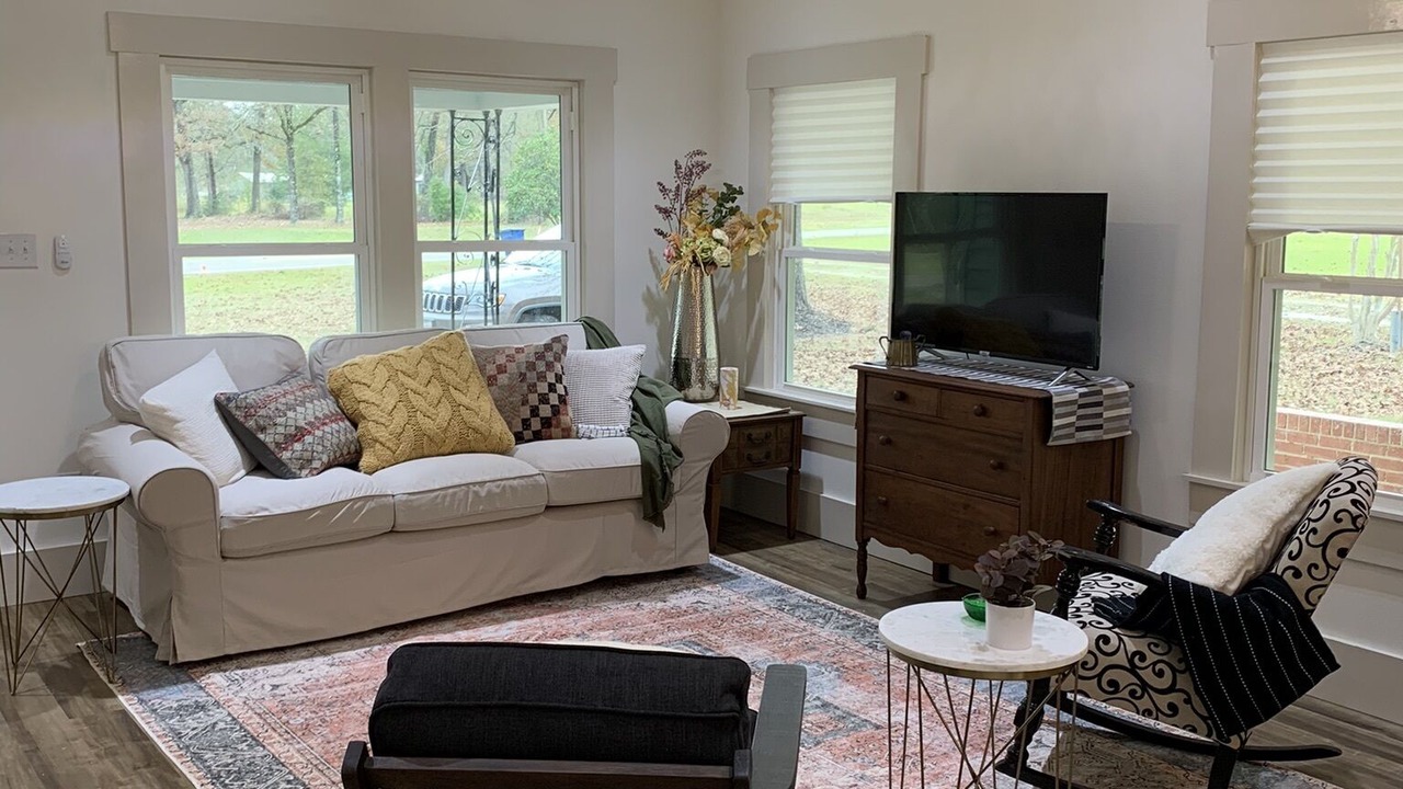 Photo of Livingroom in Hudson