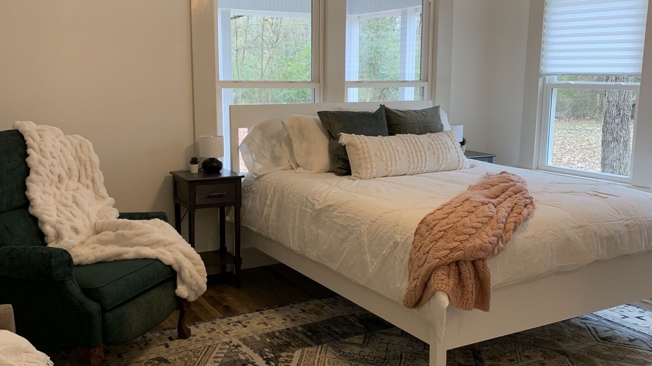 Photo of Bedroom in Hudson