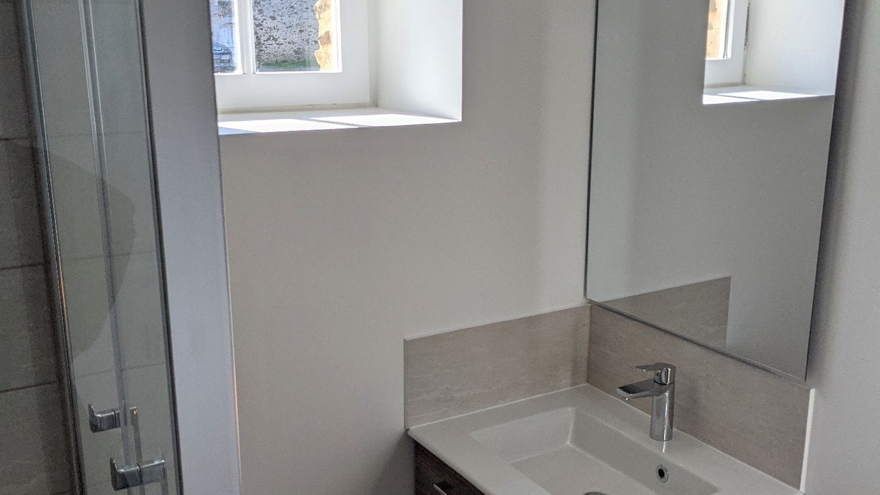 Photo of Bathroom in Longuefuye
