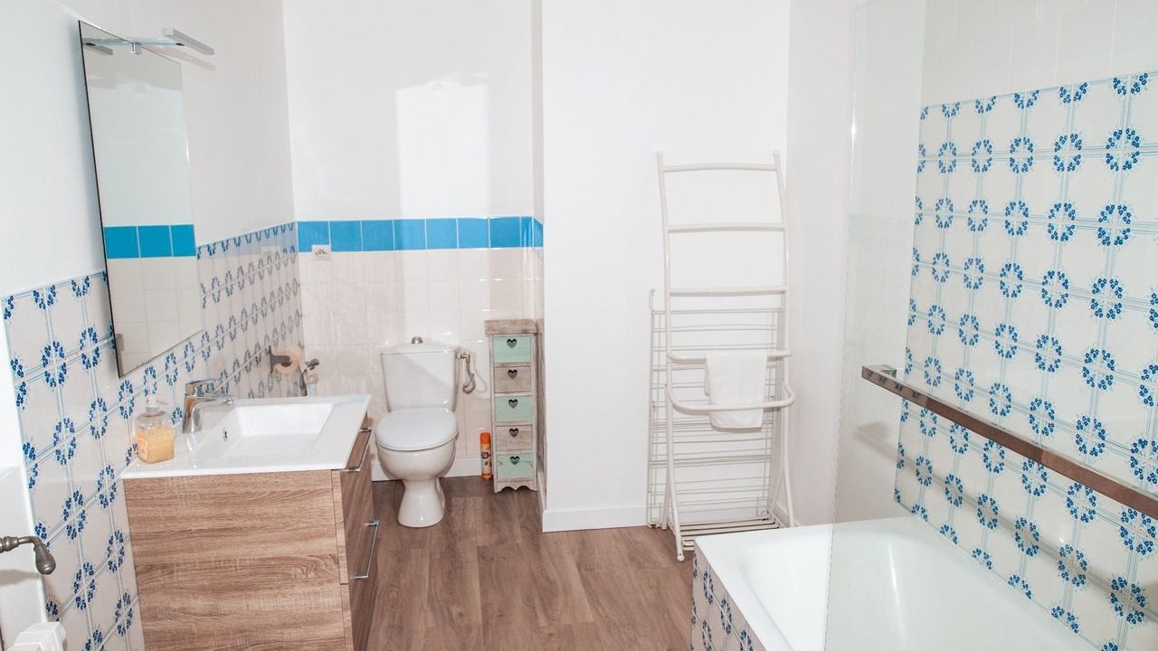 Photo of Bathroom in Longuefuye