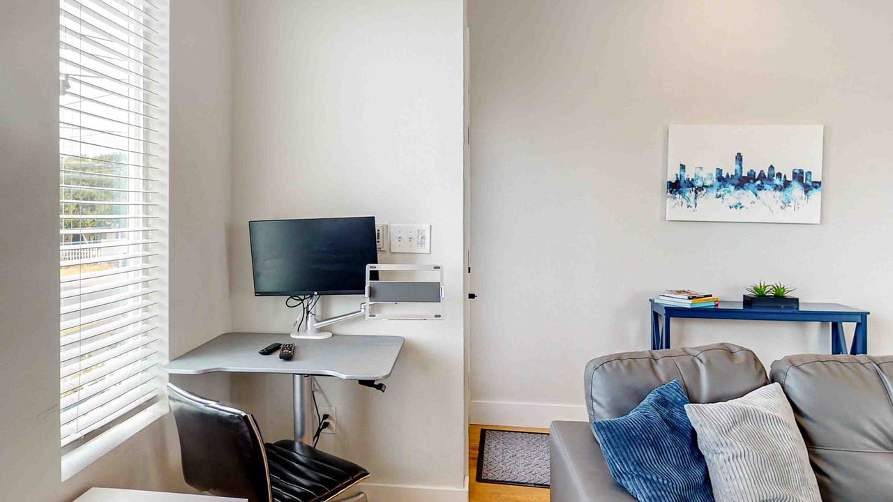 Photo of Livingroom in Foster Heights