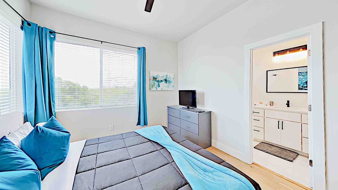 Photo of Bedroom in Foster Heights