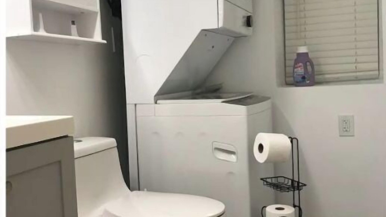 Photo of Bathroom in Grenell