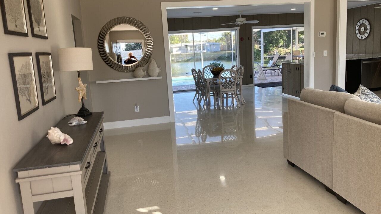Photo of Livingroom in Venice Gardens