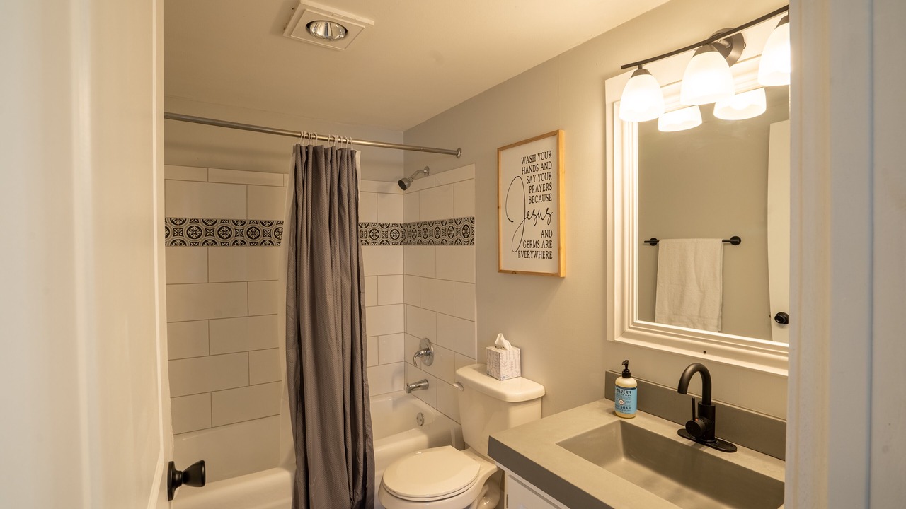 Photo of Bathroom in Camdenton