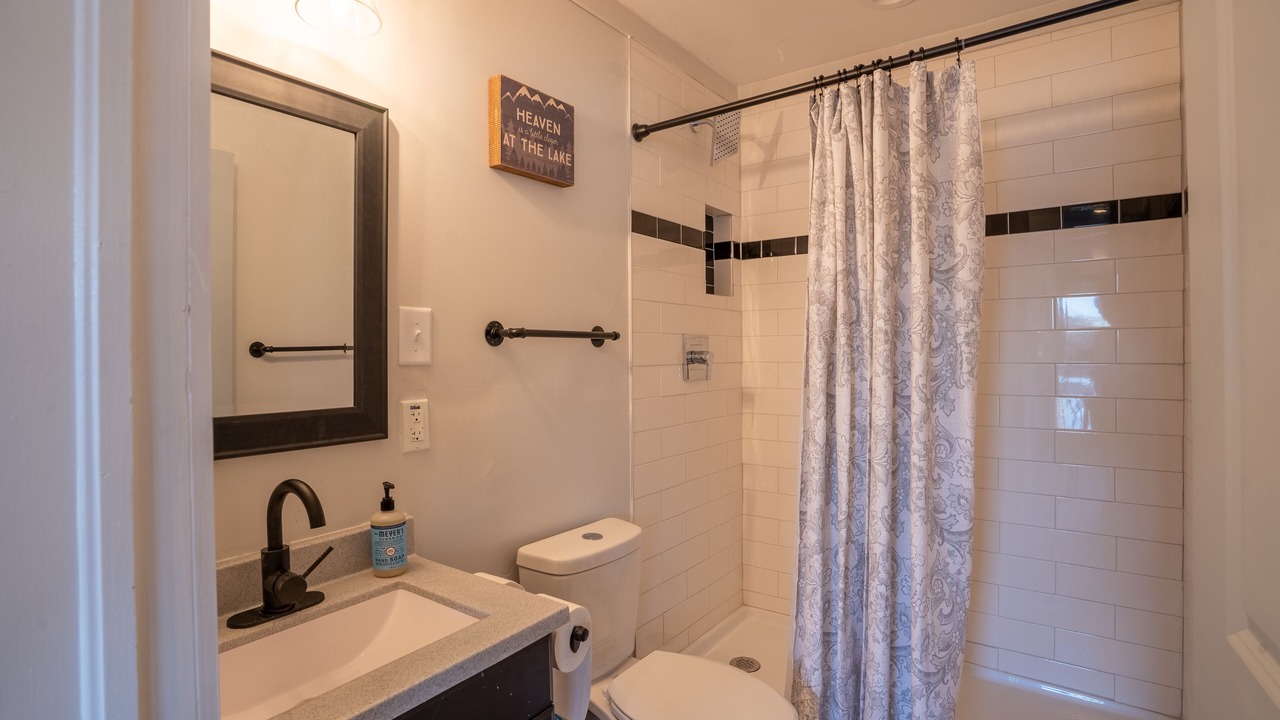 Photo of Bathroom in Camdenton