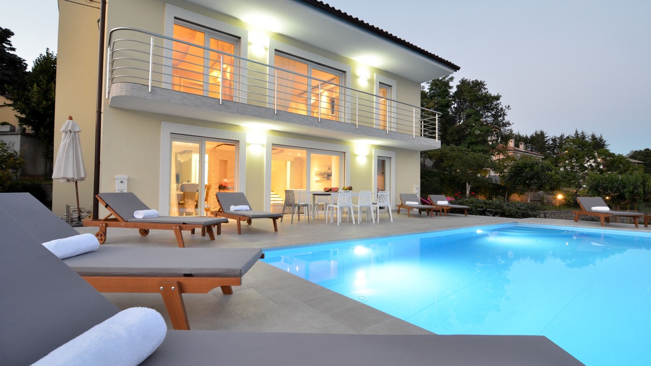 Photo of Outdoor in Rubesi