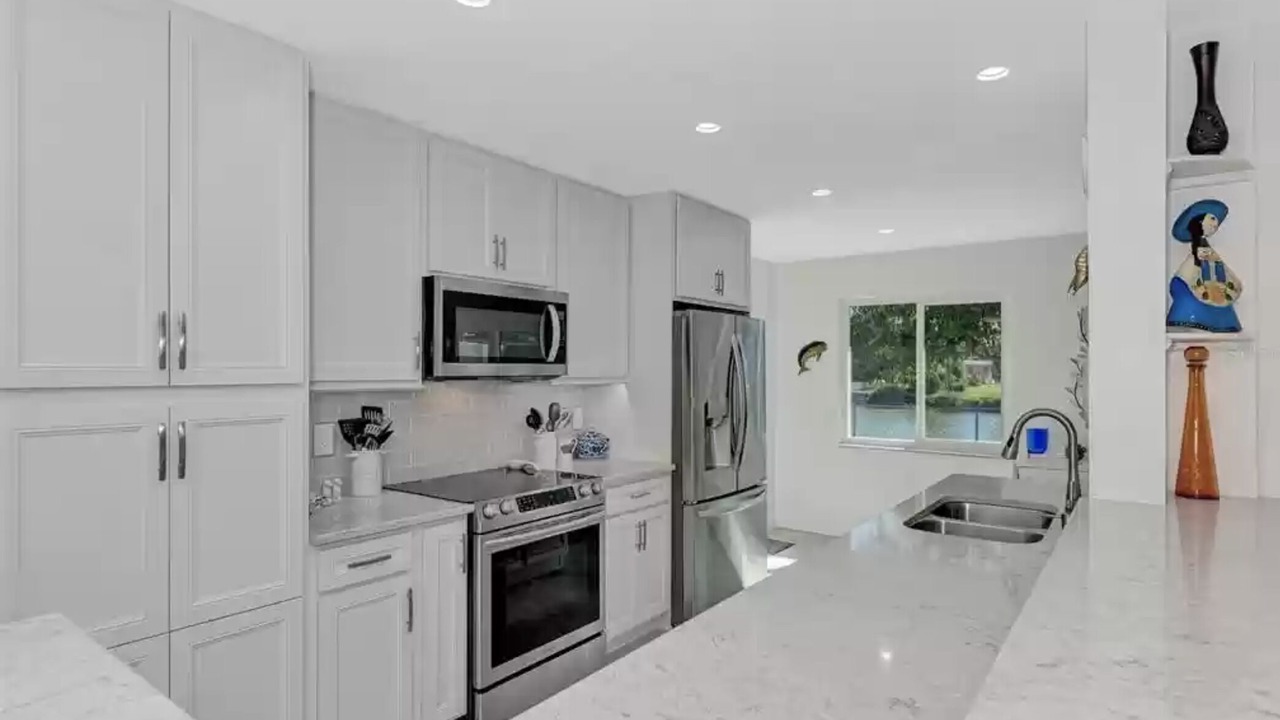 Photo of Kitchen in Venice Gardens