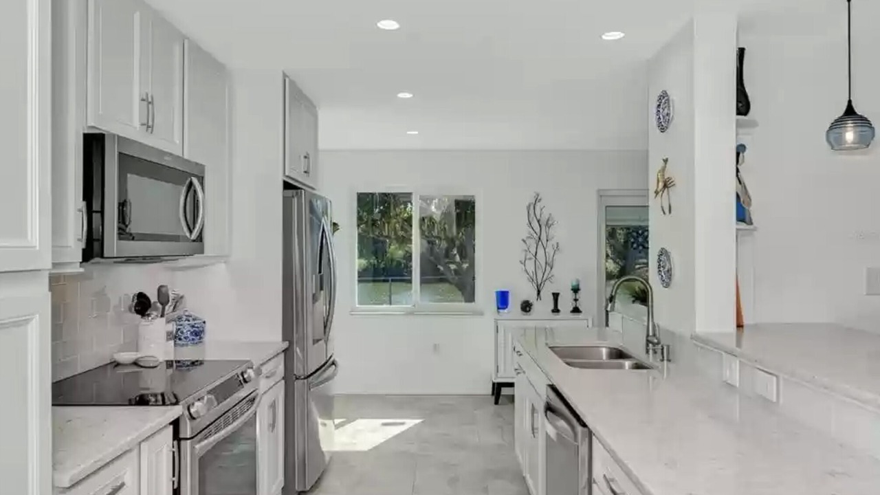 Photo of Kitchen in Venice Gardens