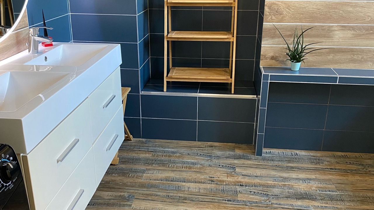 Photo of Bathroom in Reims City Centre