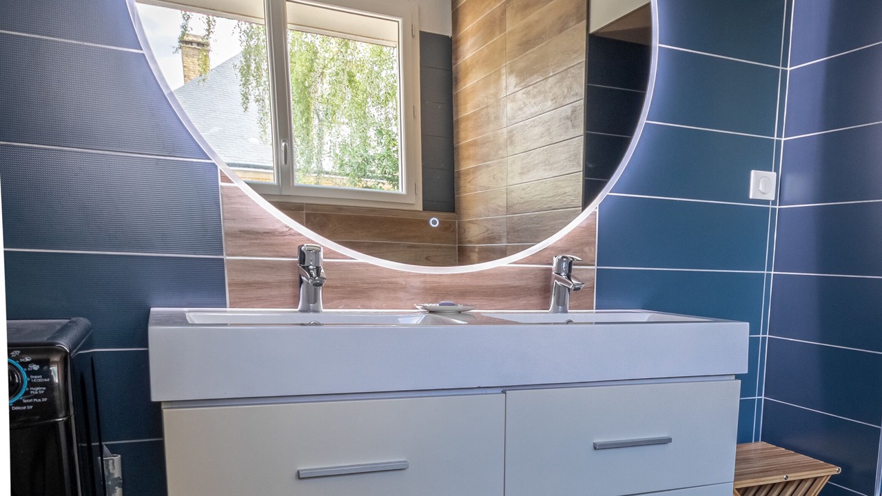 Photo of Bathroom in Reims City Centre