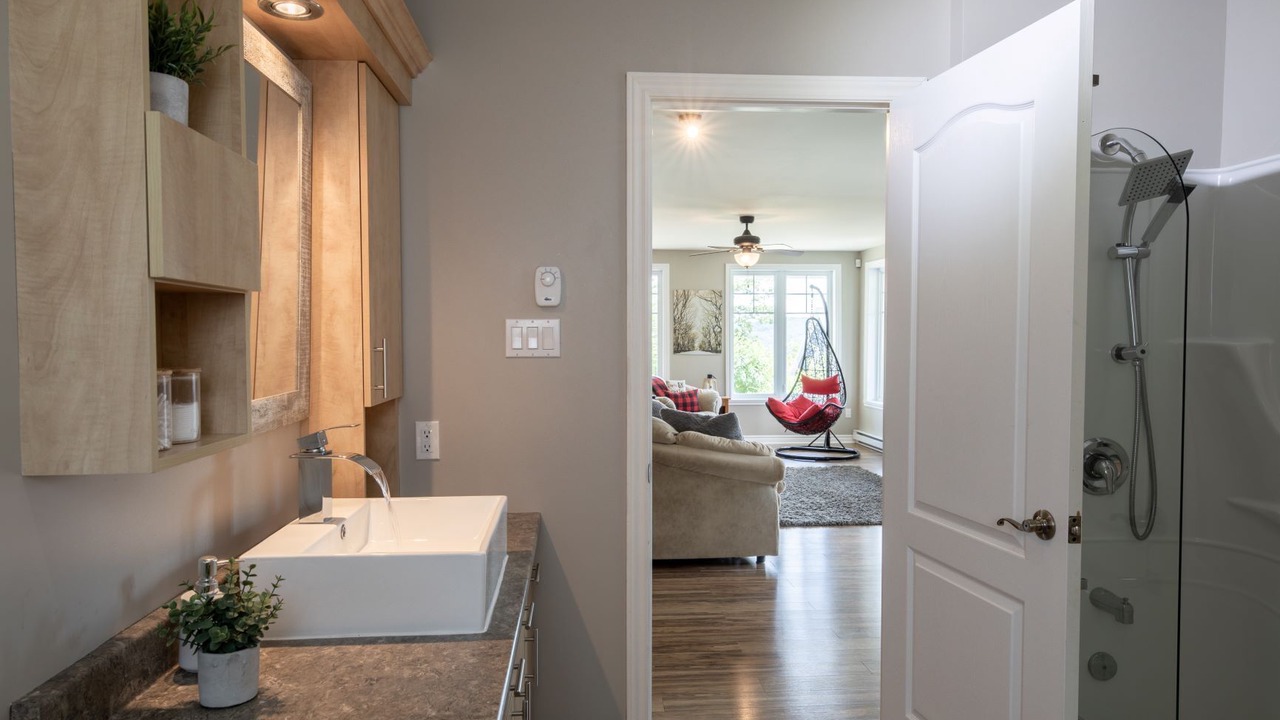 Photo of Bathroom in Saint Come