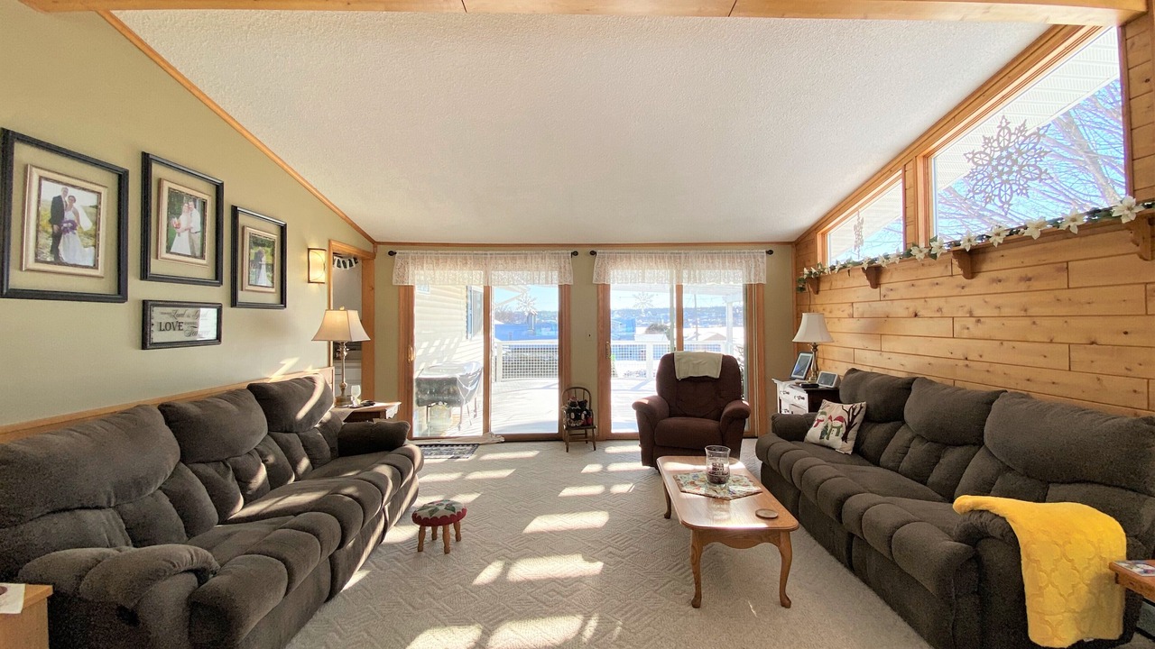 Photo of Livingroom in St Ignace