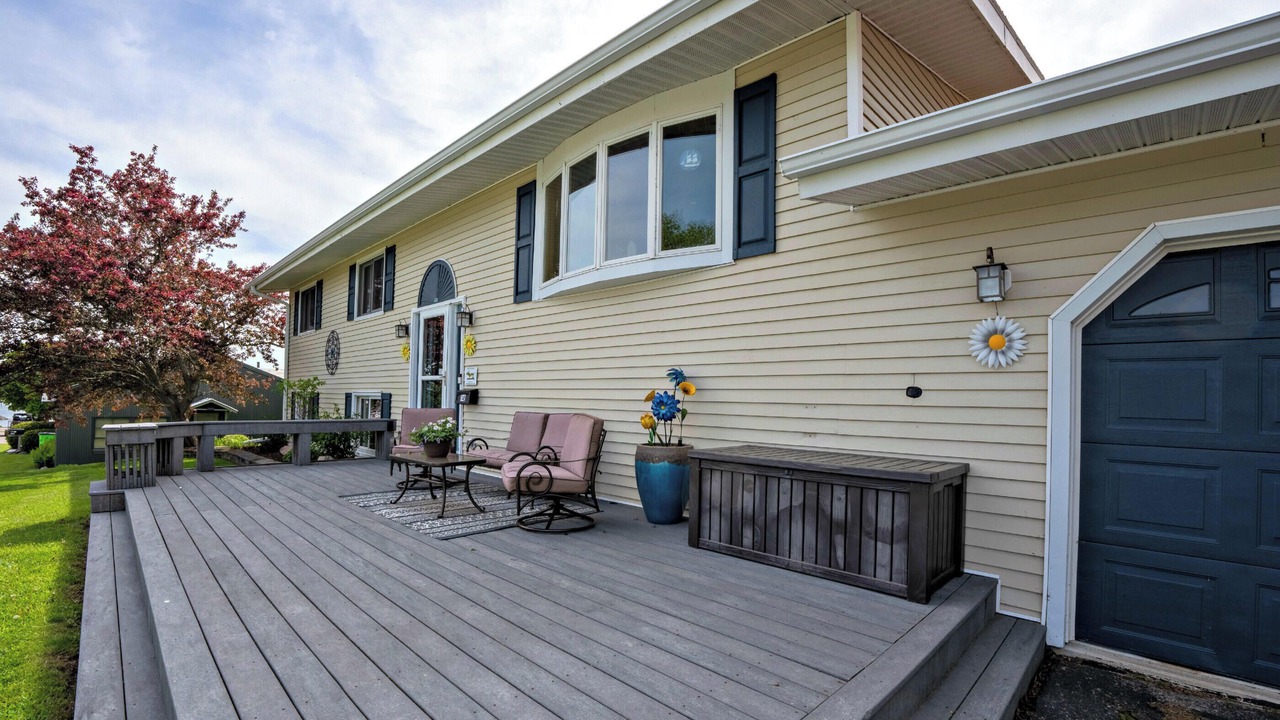 Photo of Patio Balcony in St Ignace
