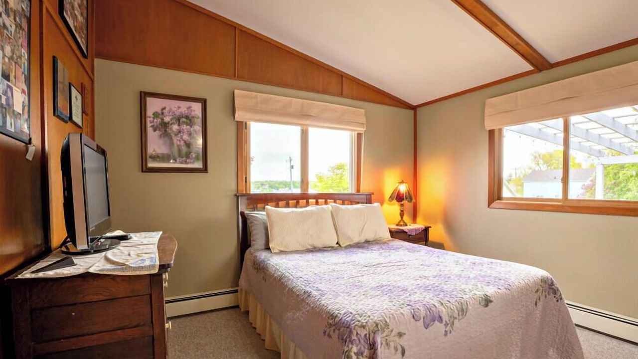 Photo of Bedroom in St Ignace
