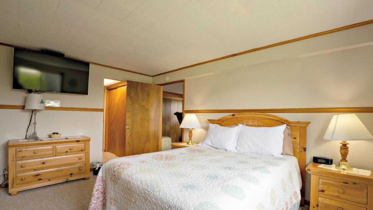 Photo of Bedroom in St Ignace