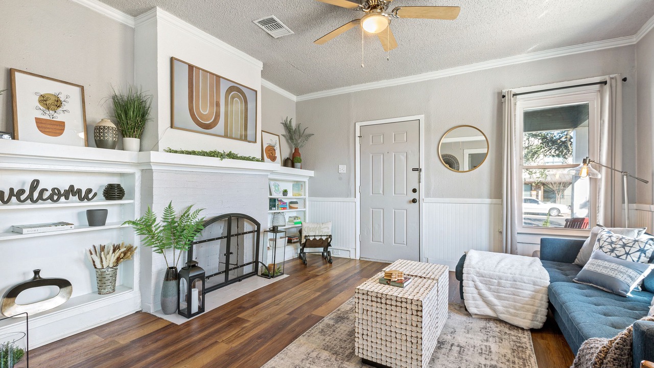Photo of Livingroom in Waco
