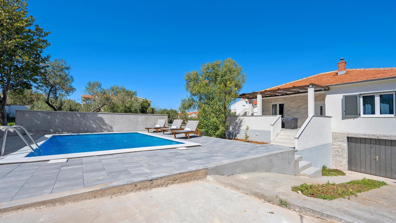 Photo of Outdoor in Betina