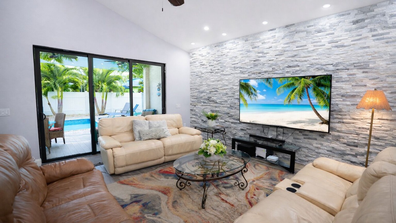 Photo of Livingroom in Naples Park