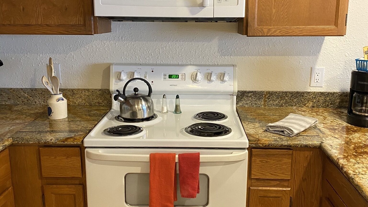 Photo of Kitchen in Lincoln City