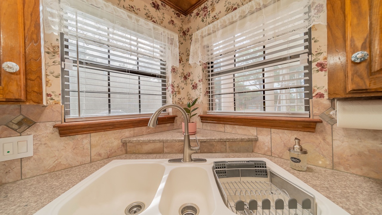 Photo of Bathroom in Spring