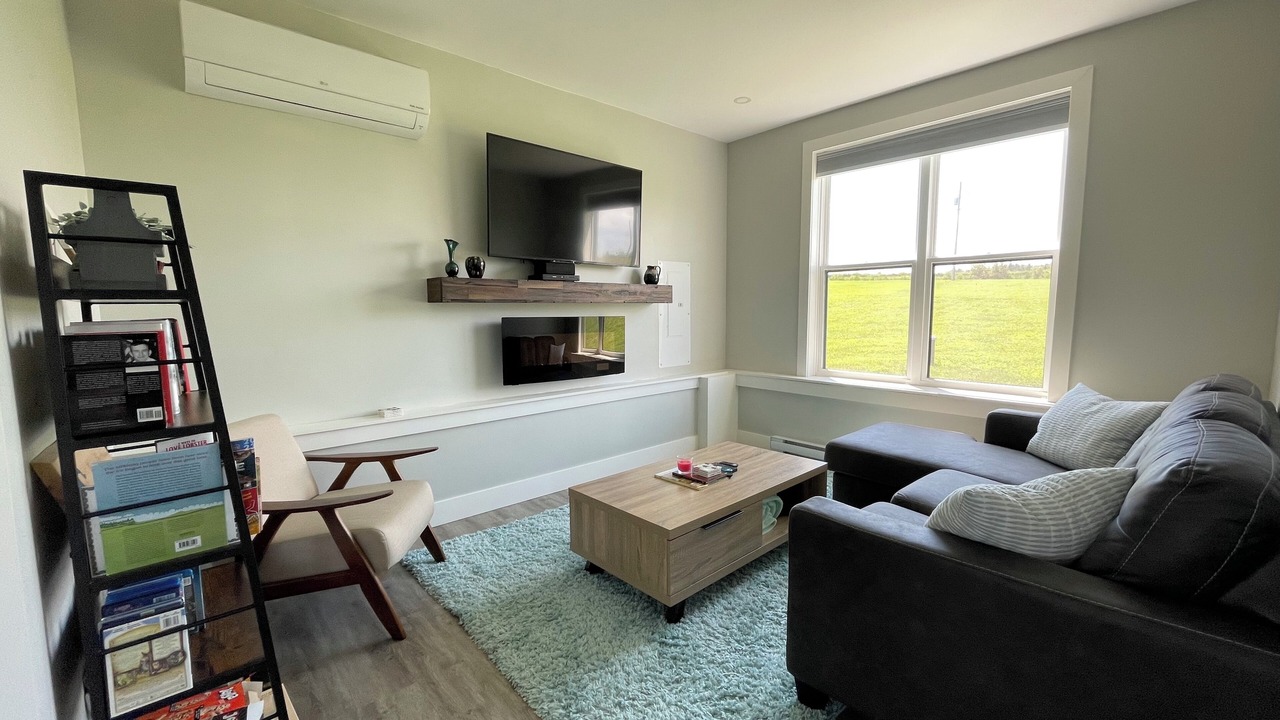 Photo of Livingroom in Bayview