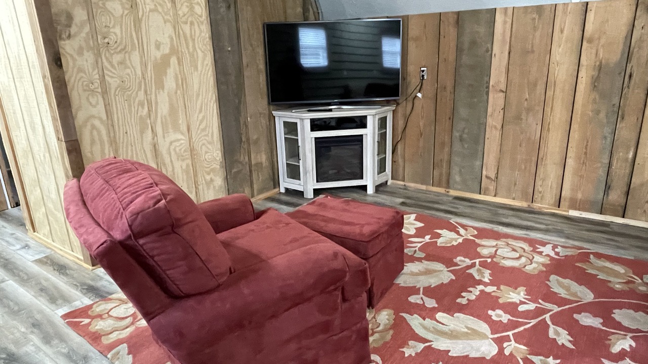 Photo of Livingroom in Guntersville