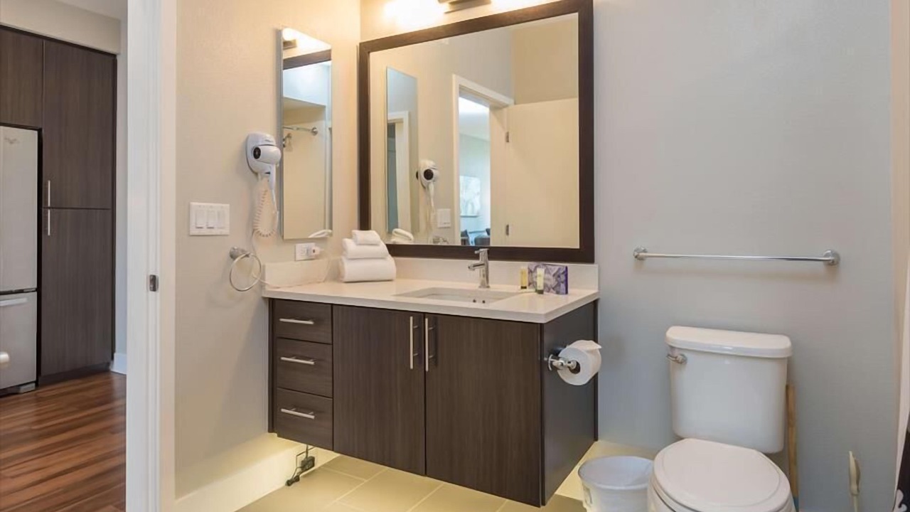 Photo of Bathroom in Shoreline West