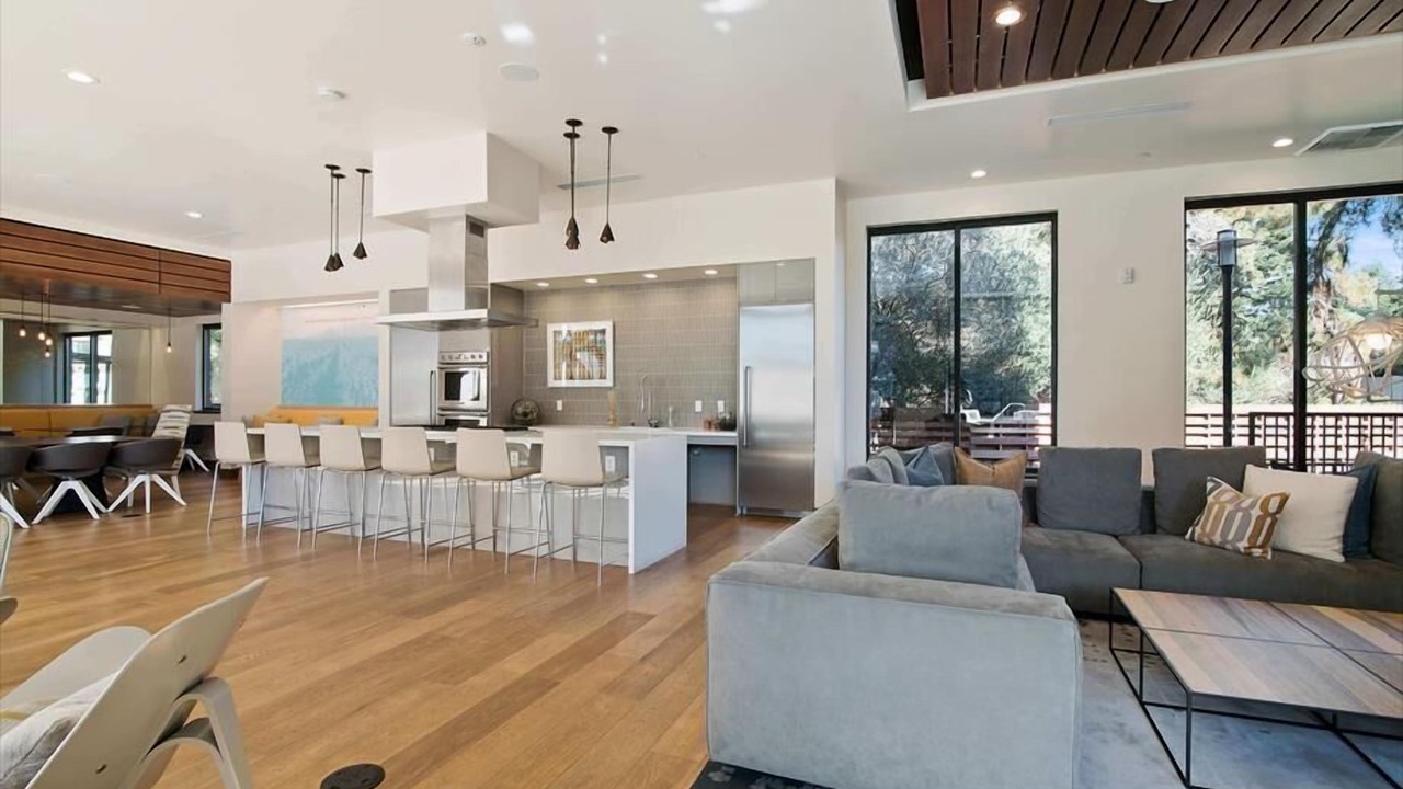 Photo of Others in Shoreline West