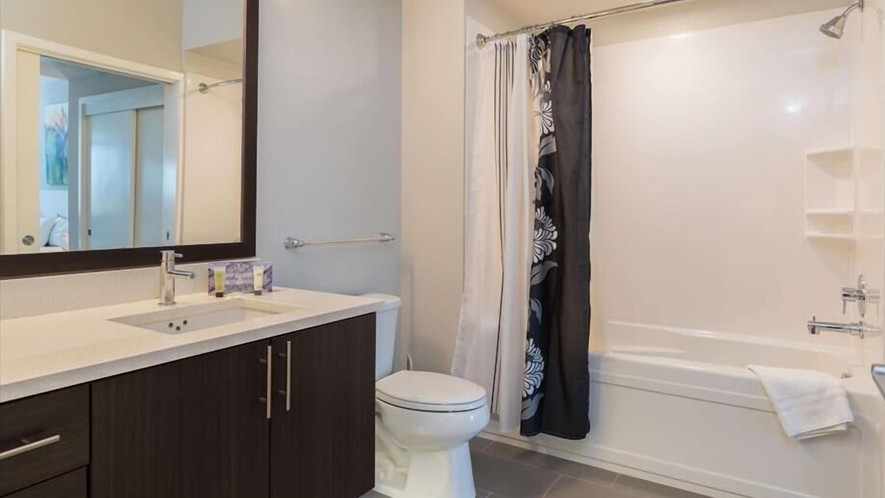 Photo of Bathroom in Shoreline West