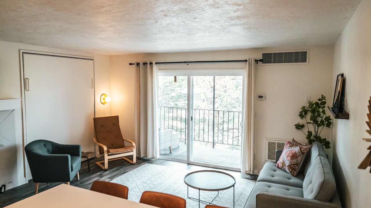 Photo of Livingroom in Bend