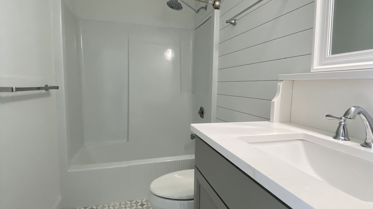Photo of Bathroom in Avalon