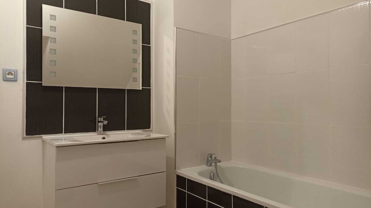 Photo of Bathroom in Dozule