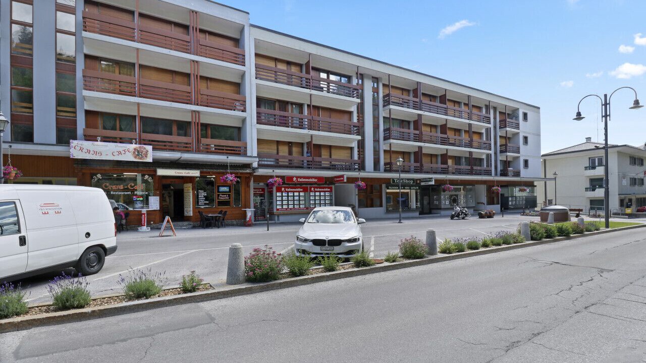 Photo of Outdoor in Noes