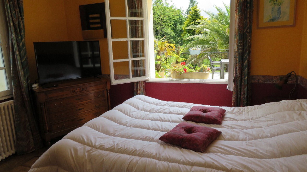 Photo of Bedroom in Lannion