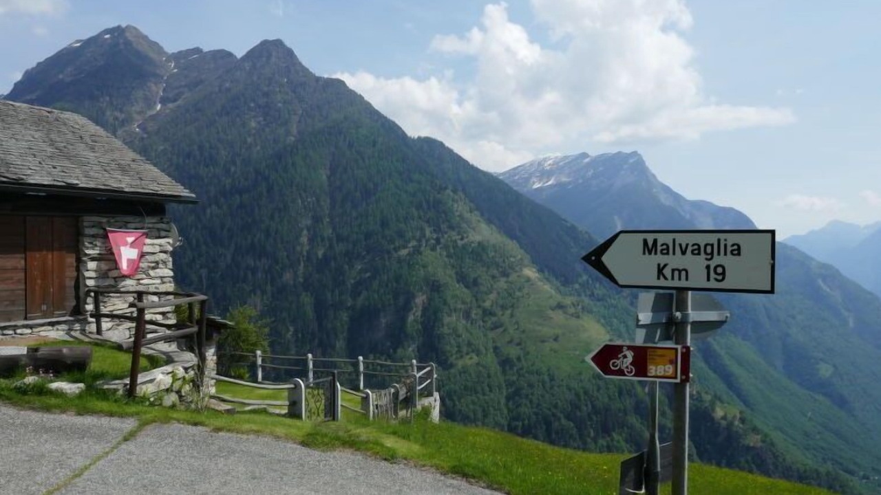 Photo of Others in Malvaglia-dagro