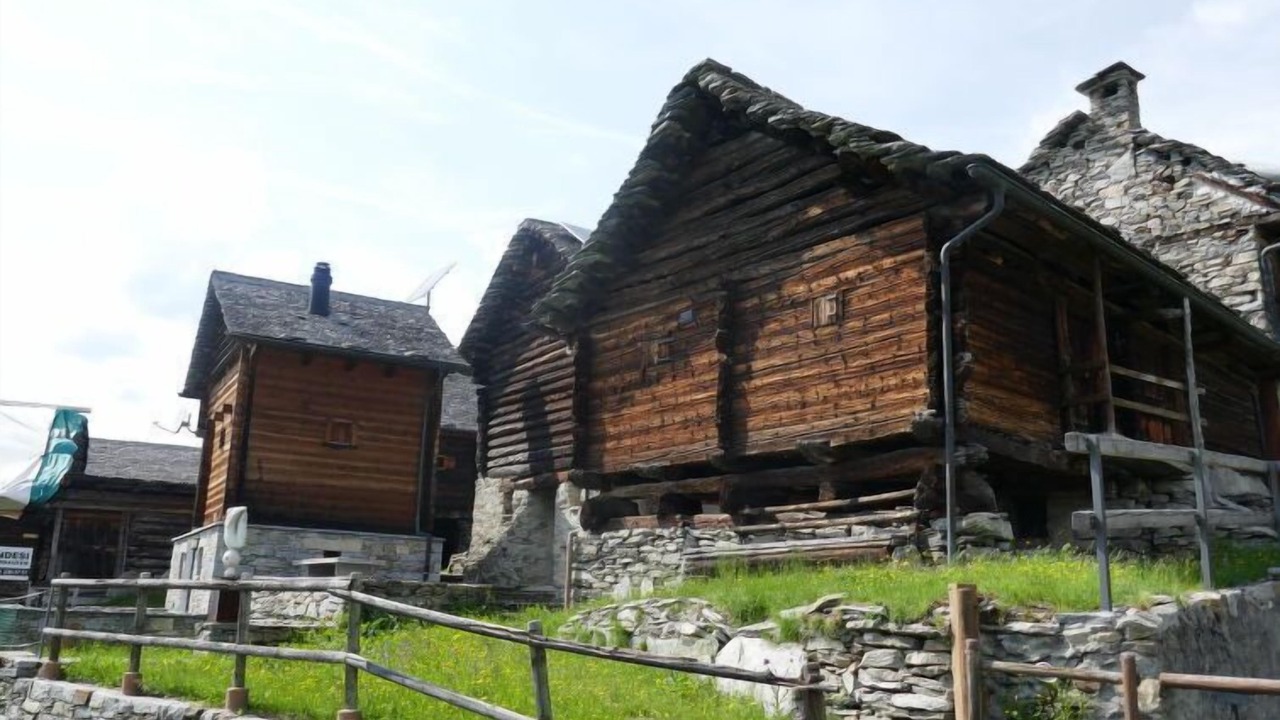 Photo of Others in Malvaglia-dagro
