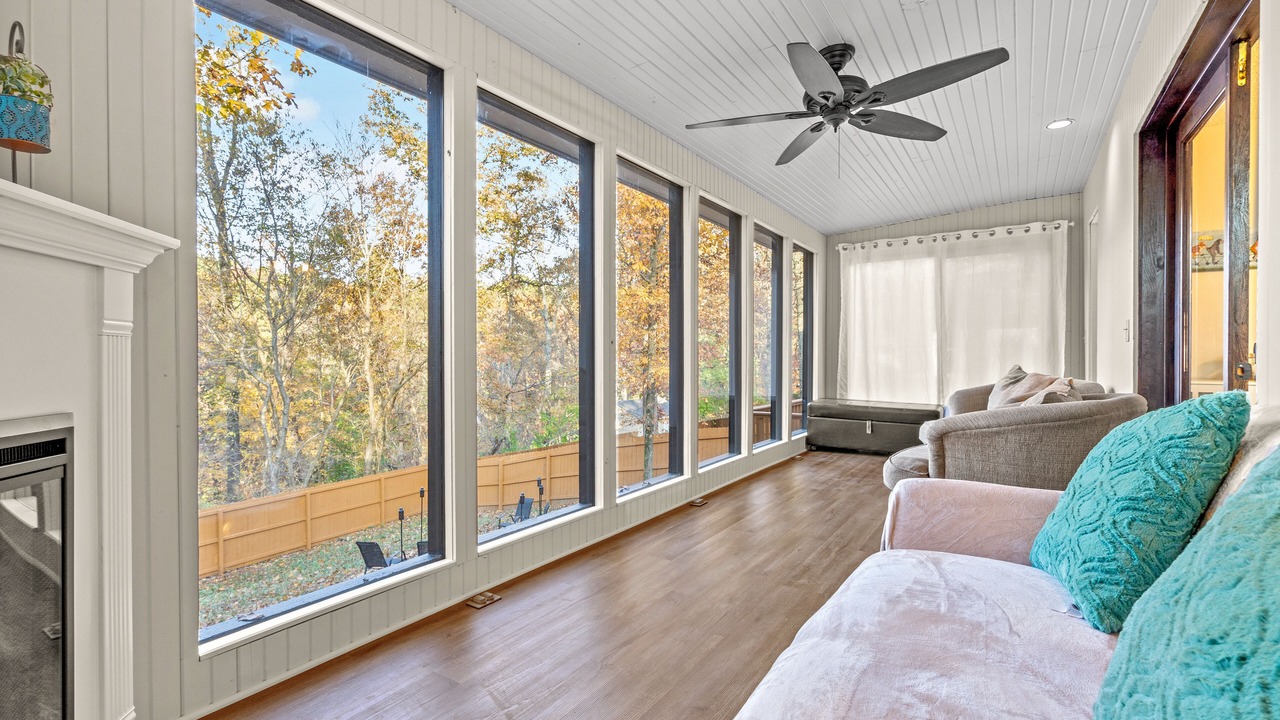Photo of Livingroom in Bella Vista
