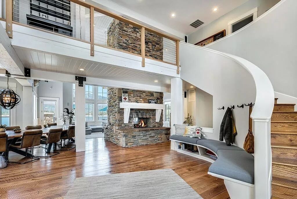 Photo of Livingroom in Tamarack Resort