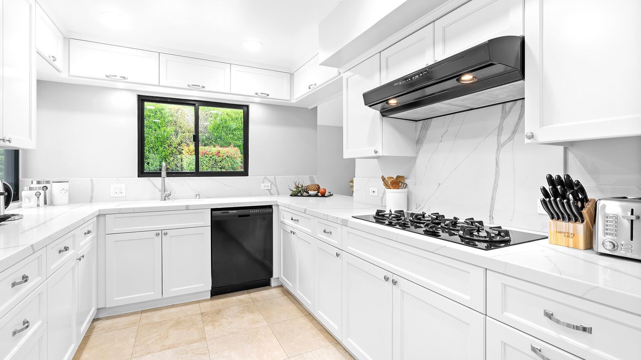 Photo of Kitchen in Central Malibu