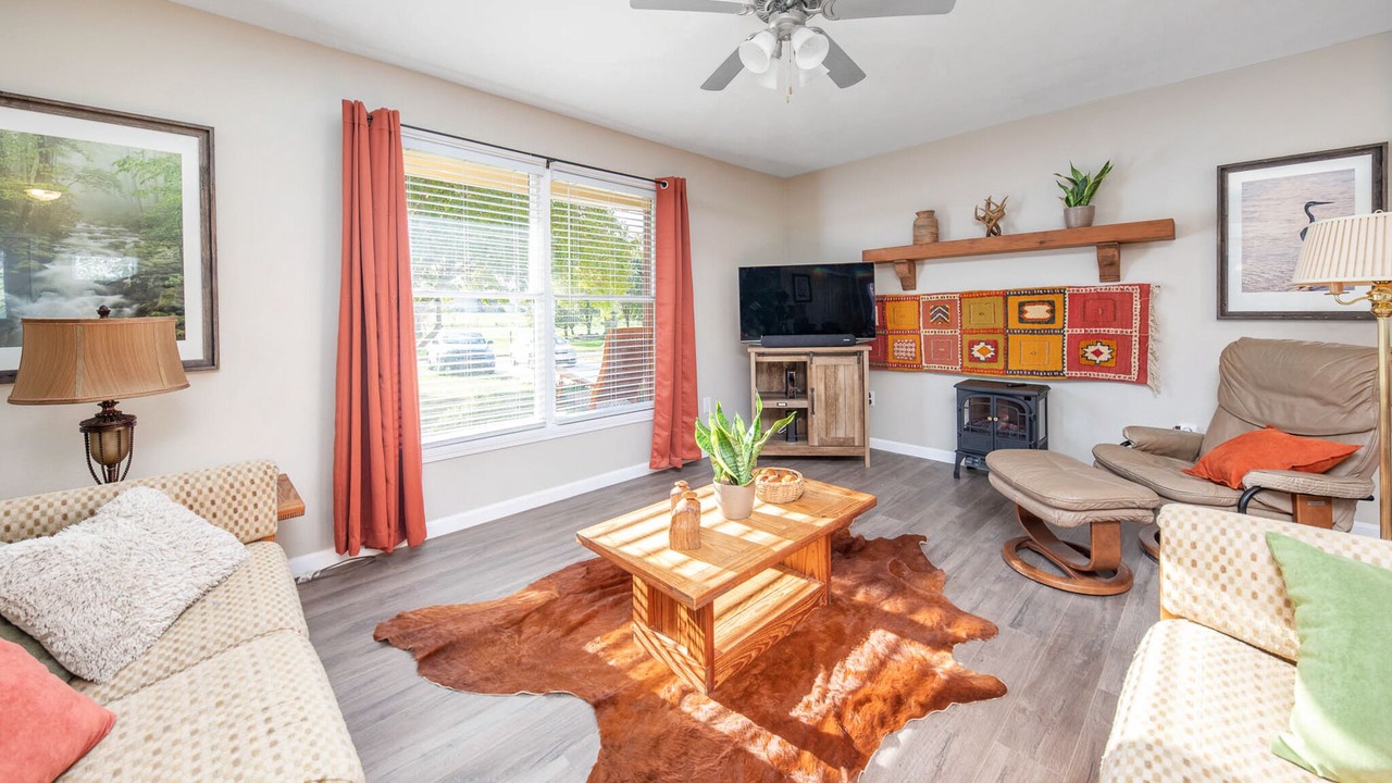 Photo of Livingroom in Hamilton