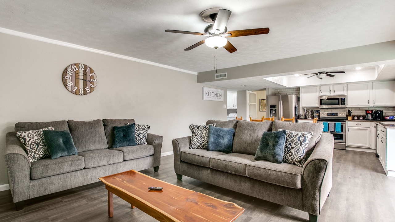 Photo of Livingroom in The Colony