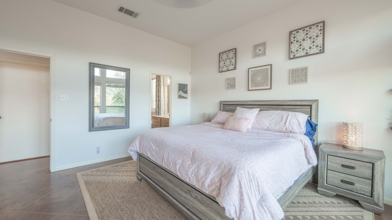 Photo of Bedroom in Apache Shores