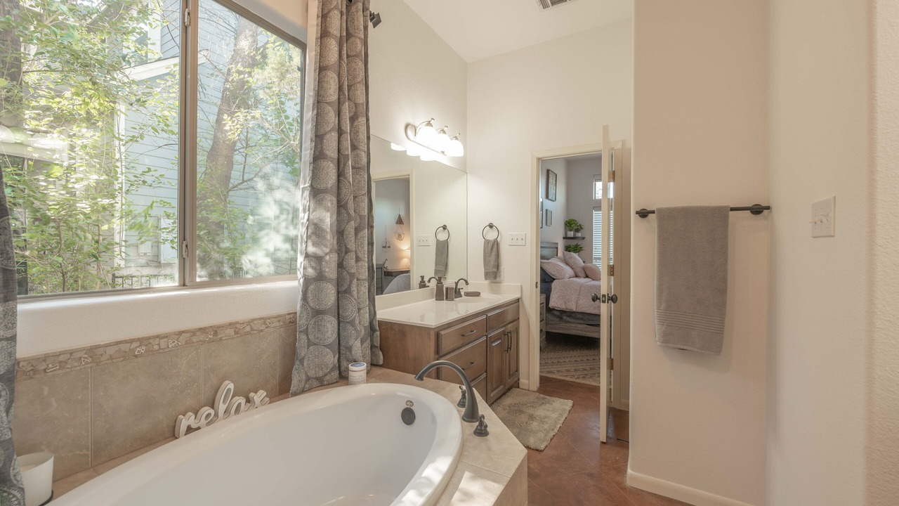 Photo of Bathroom in Apache Shores