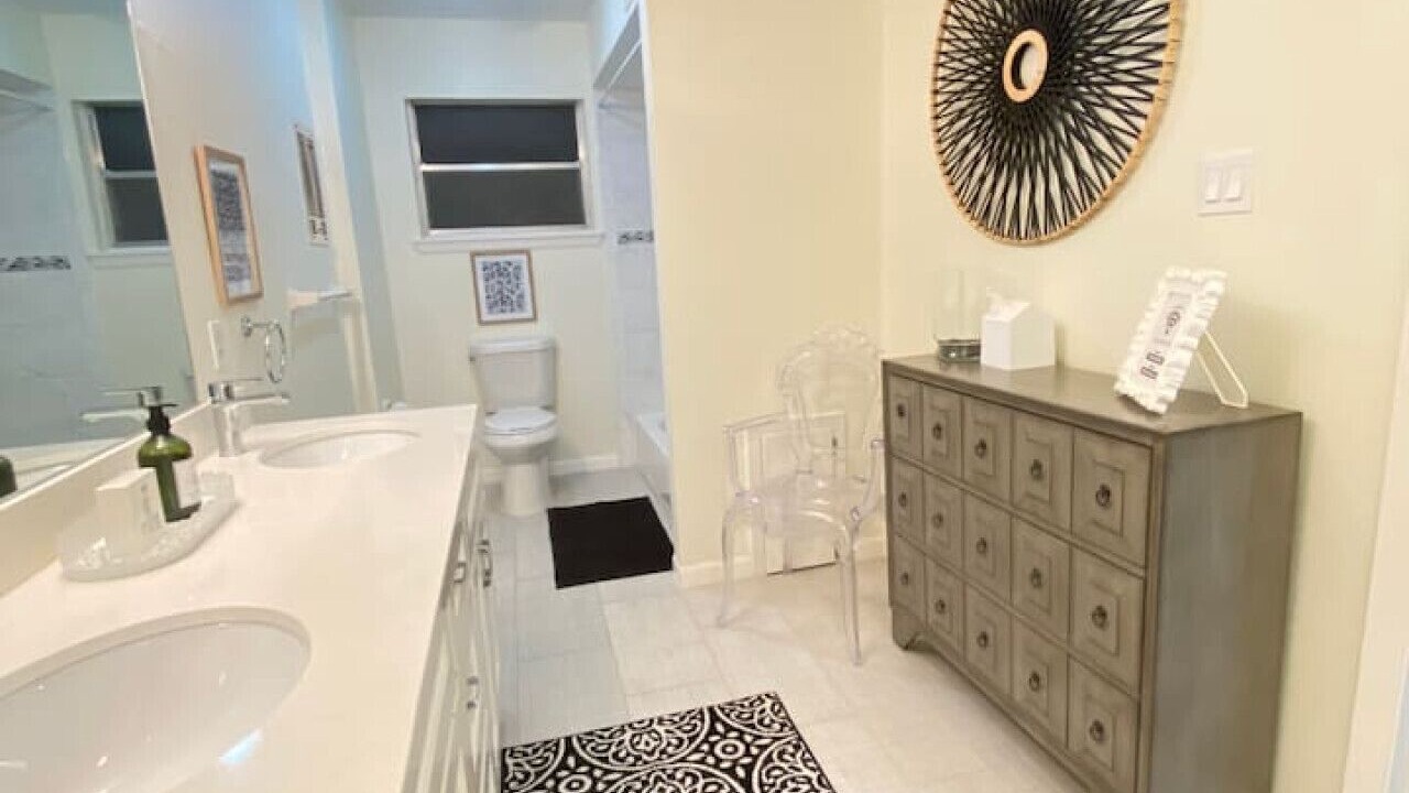 Photo of Bathroom in South Central Houston